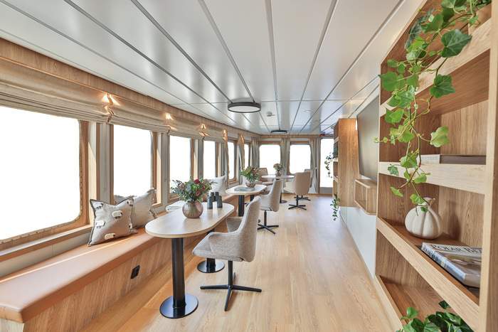 MV Vikingfjord Lounge Wide Looking Aft.jpg
